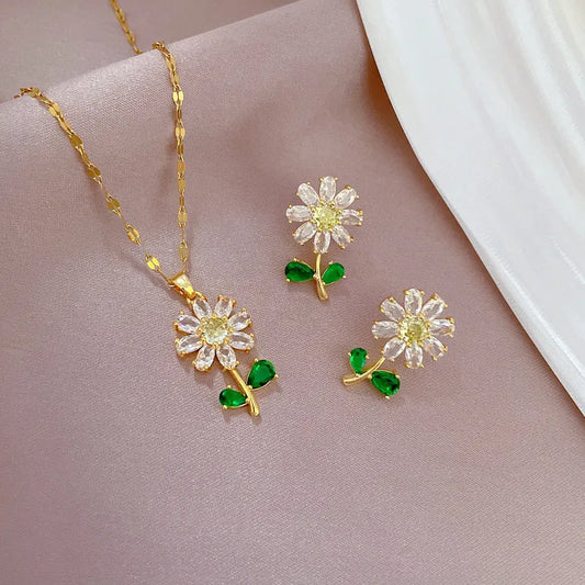 Fashionable Charming White Green Leaf Sunflower Necklace and Earrings Set