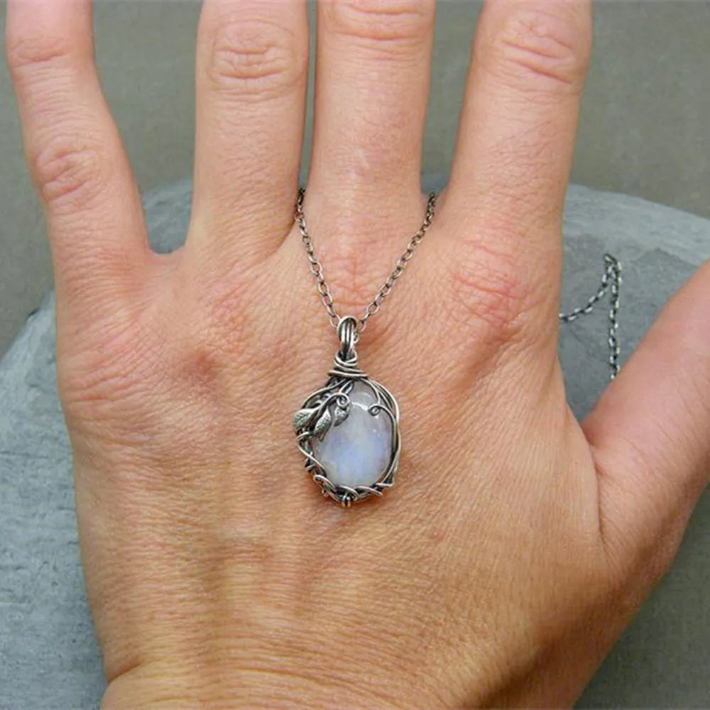 Antique Teardrop Moonstone Pendant Artificial necklace